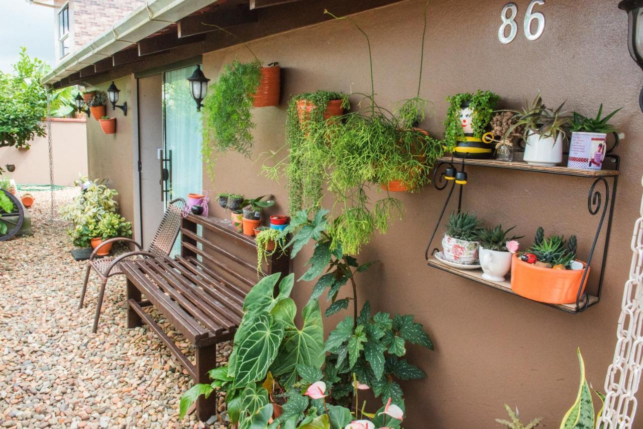 Da Lu Homestay Penha (Santa Catarina)